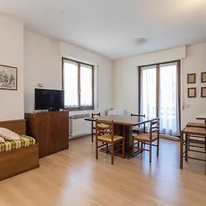  Appartamento Incantevole In Centro - Des Alpes Italia